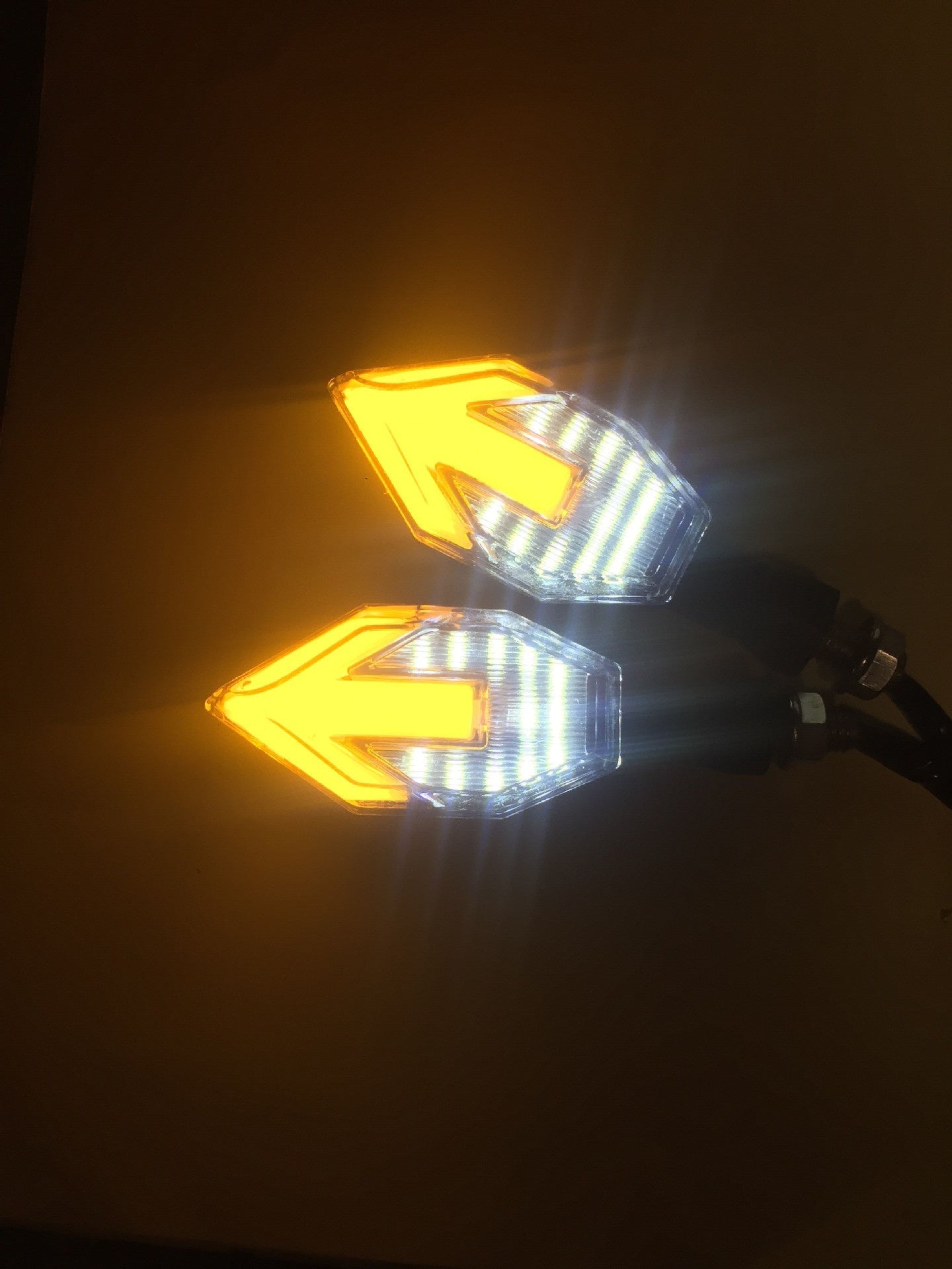 Arrow-shaped LED Motorcycle 12v Electric Vehicle Modification Direction Signal Lamp Arrow Turn Signal